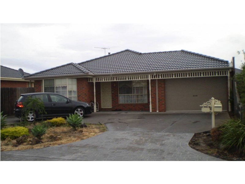 3 Neman Court, Roxburgh Park VIC 3064