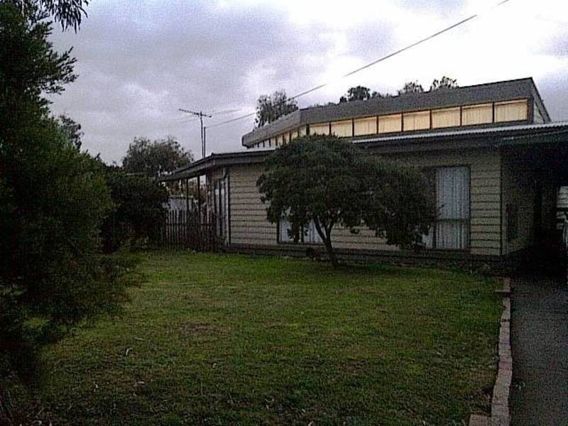 11 Morris Court, Meadow Heights VIC 3048