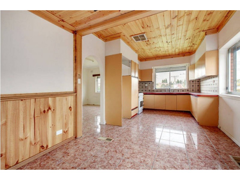 32 Chestnut Street, Campbellfield VIC 3061