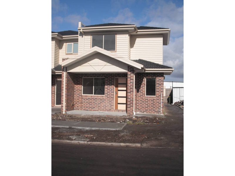 2/63 West Street, Hadfield VIC 3046