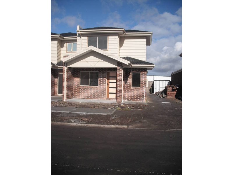 2/63 West Street, Hadfield VIC 3046