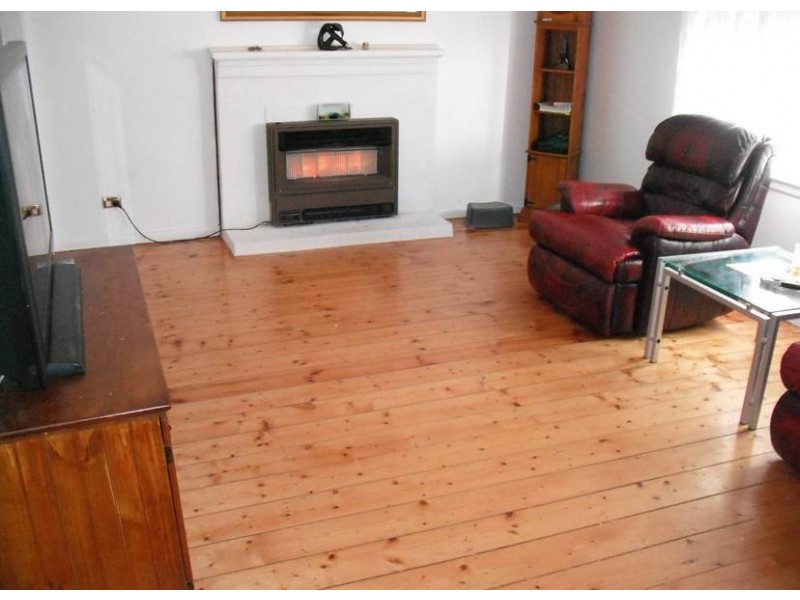 61 West Street, Hadfield VIC 3046