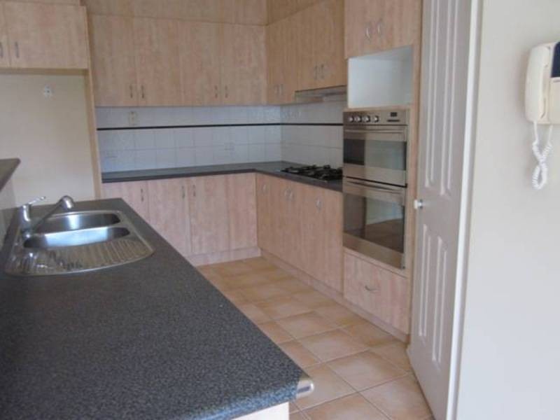 26 Stillwell Crescent, Roxburgh Park VIC 3064