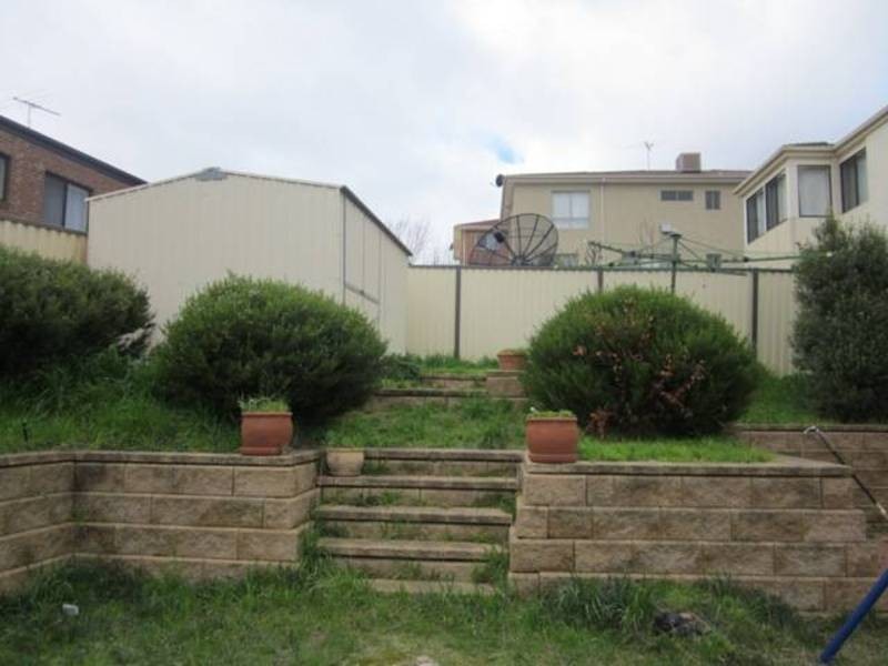 26 Stillwell Crescent, Roxburgh Park VIC 3064