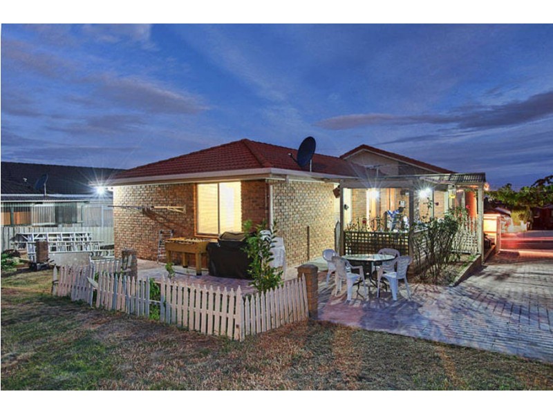 145 Lightwood Crescent, Meadow Heights VIC 3048