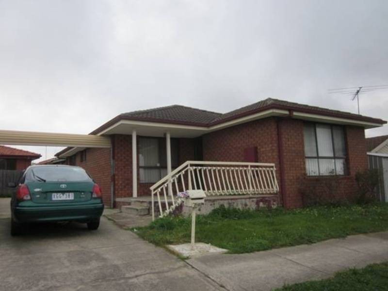 2/43  PINAROO CIRCUIT, Meadow Heights VIC 3048