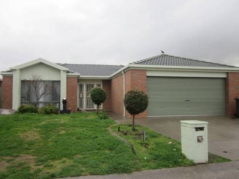 4 ALBERTON AVENUE, Roxburgh Park VIC 3064