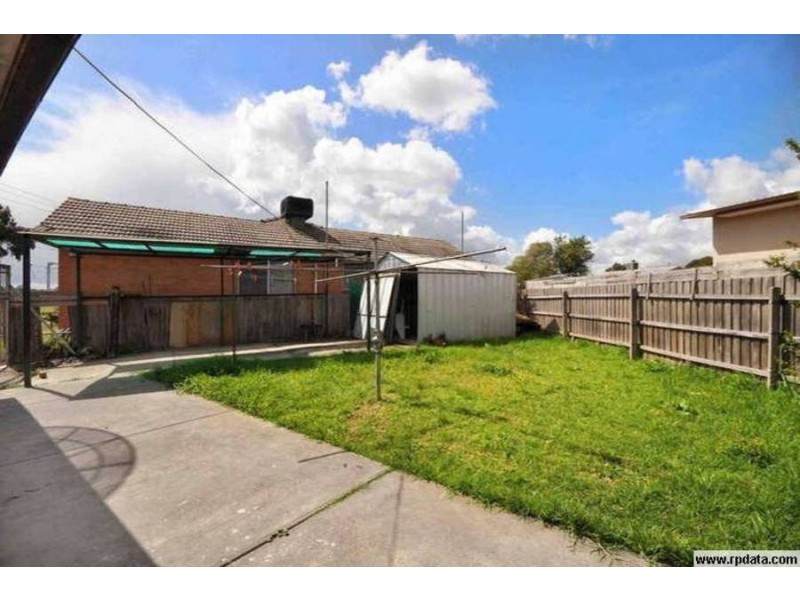 8 Rye Street, Dallas VIC 3047