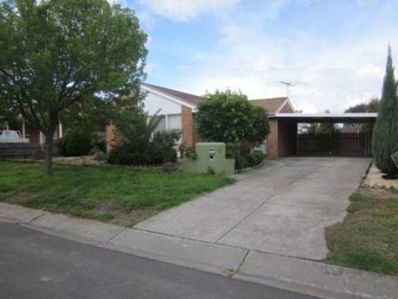 6 Yatton Place, Craigieburn VIC 3064