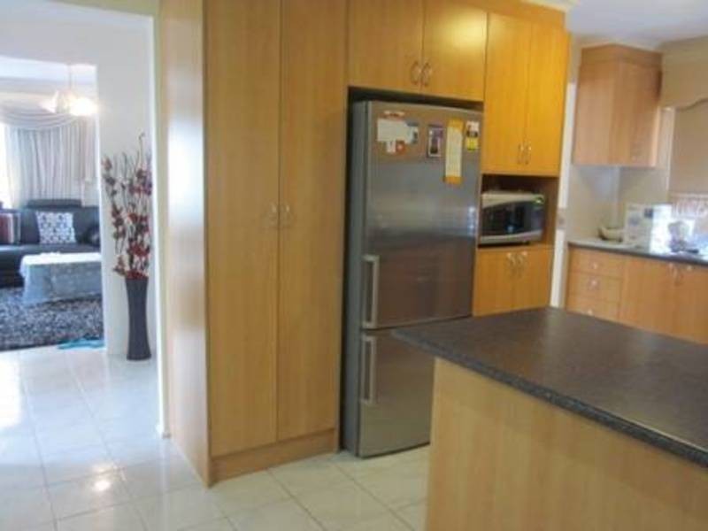 6 Yatton Place, Craigieburn VIC 3064