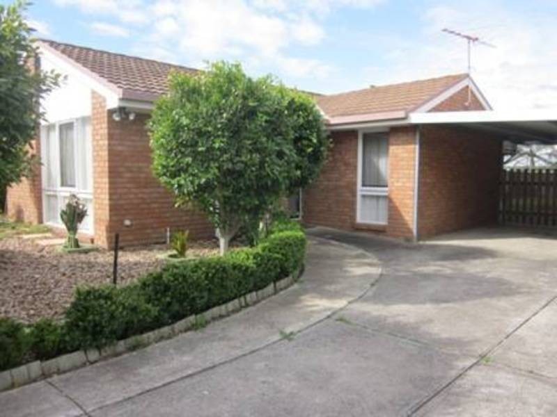 6 Yatton Place, Craigieburn VIC 3064