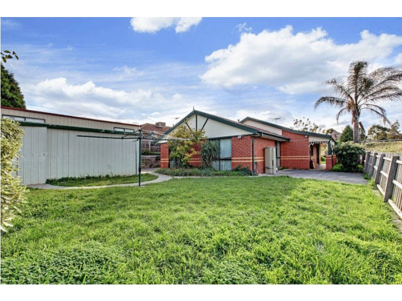 56  Eucalyptus place, Meadow Heights VIC 3048