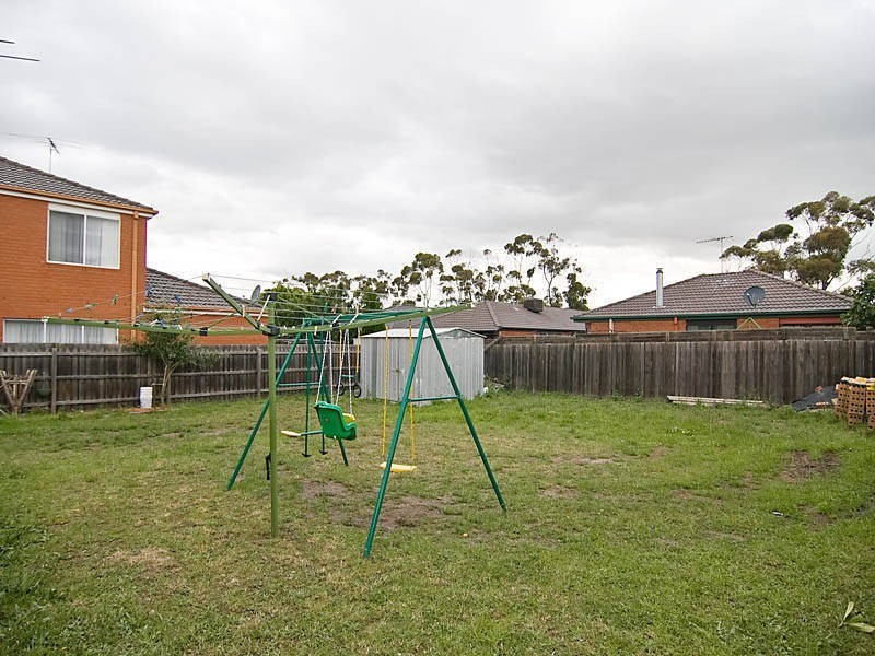 12 Hawker Avenue, Roxburgh Park VIC 3064