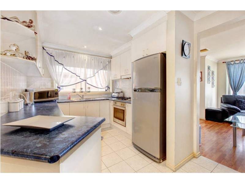 2/83 STATION ROAD, Glenroy VIC 3046