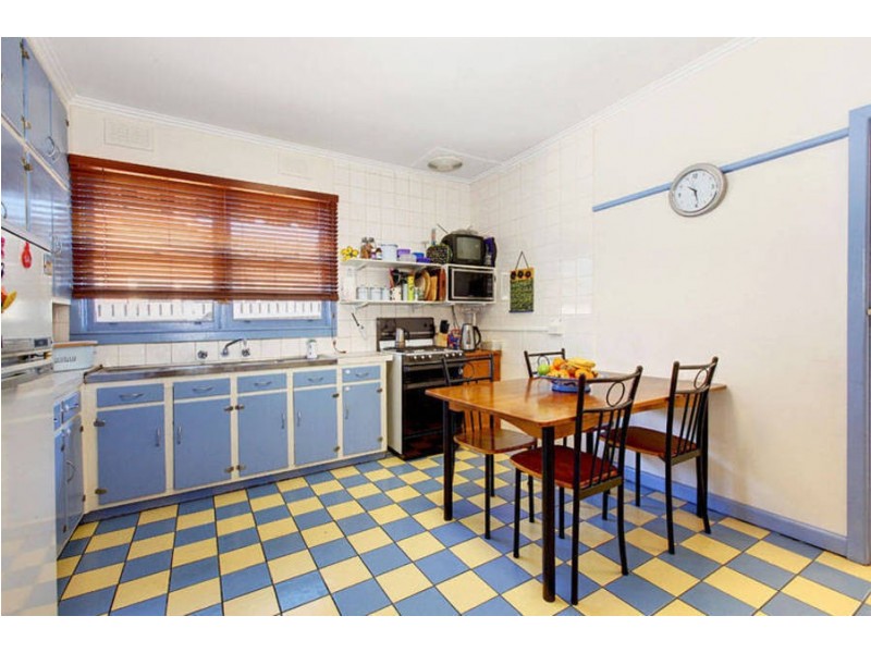 48 VIEW STREET, Glenroy VIC 3046