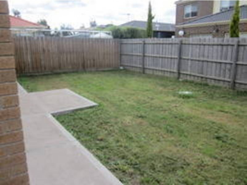 10 Limerick Court, Roxburgh Park VIC 3064