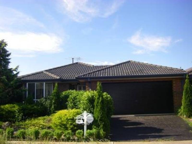 39 Rio Grande Drive, Roxburgh Park VIC 3064