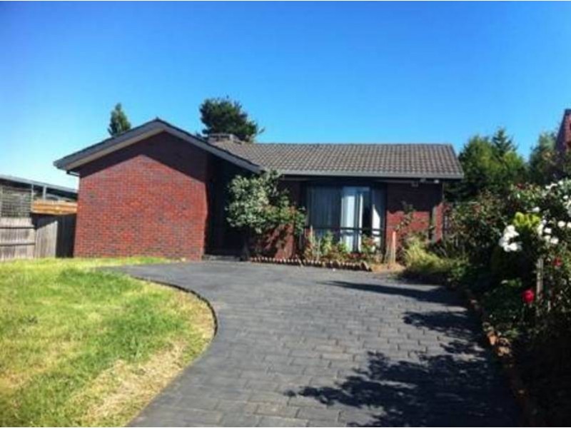 121 Lightwood Crescent, Meadow Heights VIC 3048