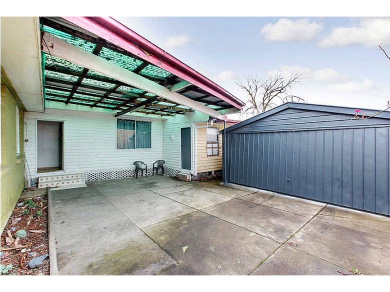 2/31 Bindi Street, Glenroy VIC 3046