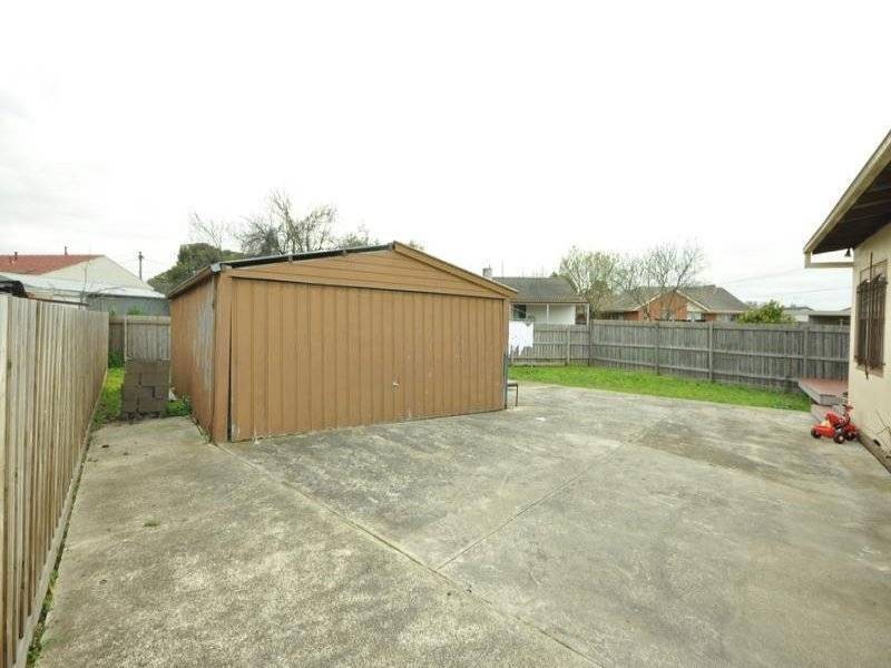 18 Lismore Street, Dallas VIC 3047