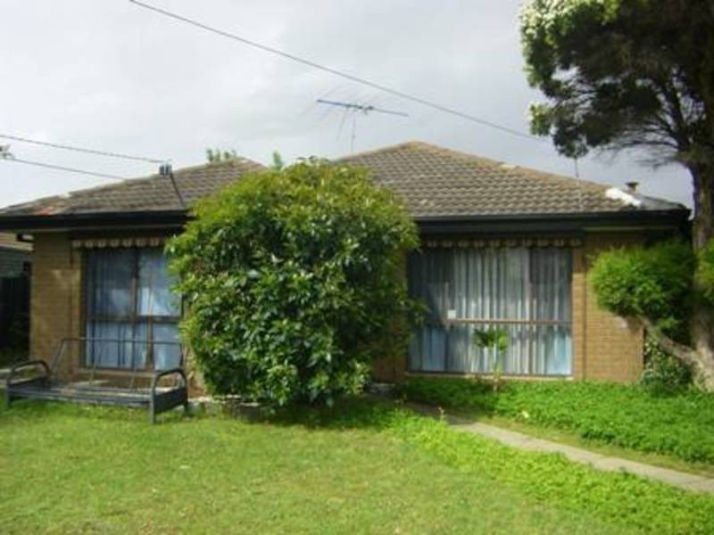 8 Denver Court, Meadow Heights VIC 3048