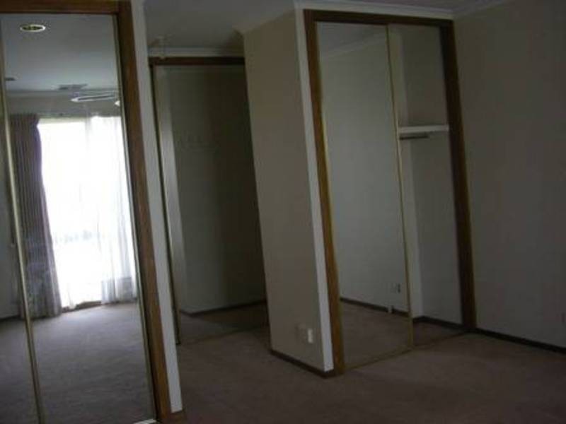 4 Hartley Crescent, Greenvale VIC 3059