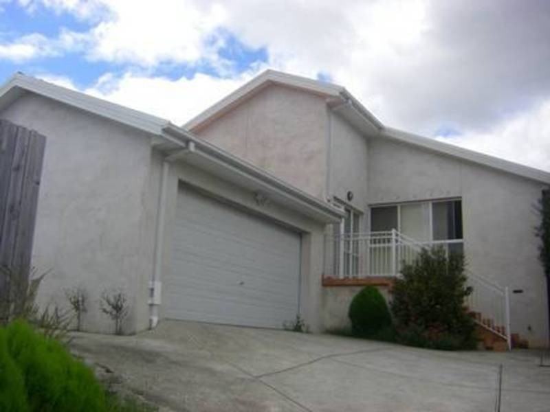 3/14 Shankland Boulevard, Meadow Heights VIC 3048