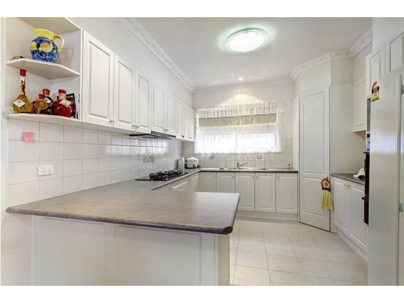 8  Hawker Avenue, Roxburgh Park VIC 3064