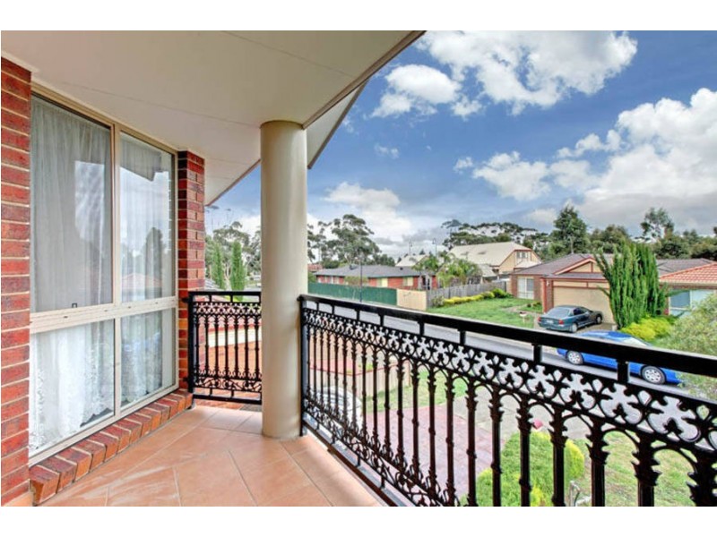 8  Hawker Avenue, Roxburgh Park VIC 3064