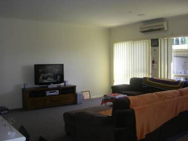 3 Grenville Terrace, Roxburgh Park VIC 3064