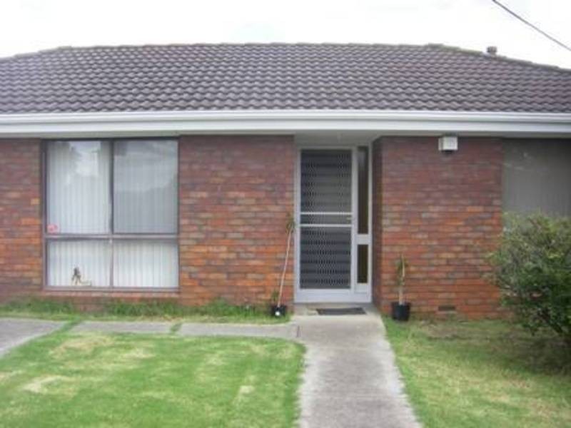 110 Rokewood Crescent, Meadow Heights VIC 3048