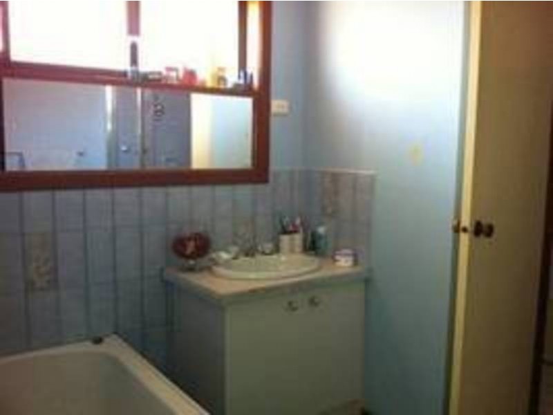 1/55 Tarcoola Avenue, Meadow Heights VIC 3048