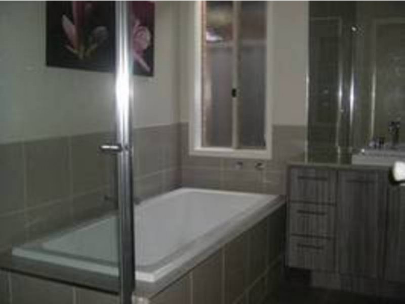 5 Wyperfeld Avenue, Craigieburn VIC 3064