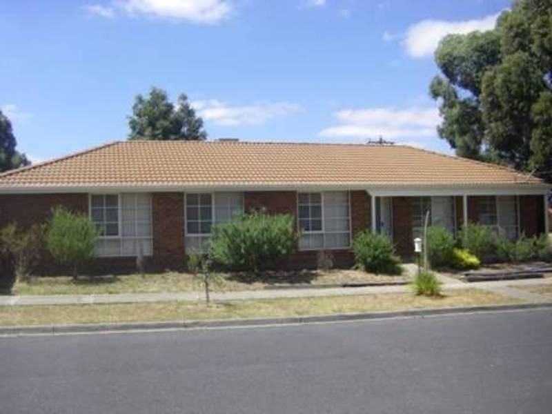 2 Yarto Court, Meadow Heights VIC 3048