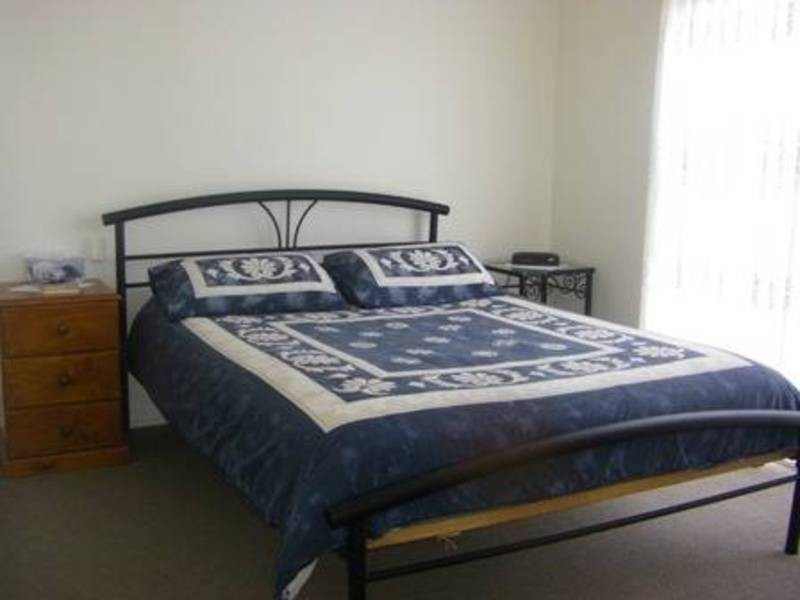 99 Ashleigh Crescent, Meadow Heights VIC 3048