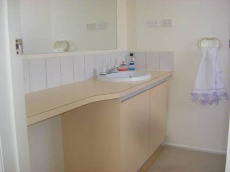 99 Ashleigh Crescent, Meadow Heights VIC 3048