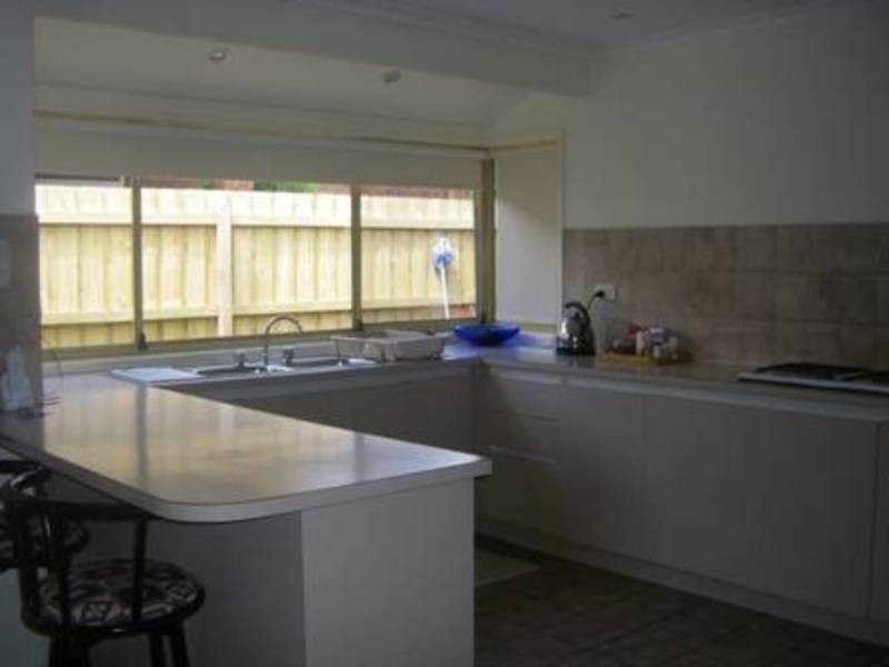 99 Ashleigh Crescent, Meadow Heights VIC 3048