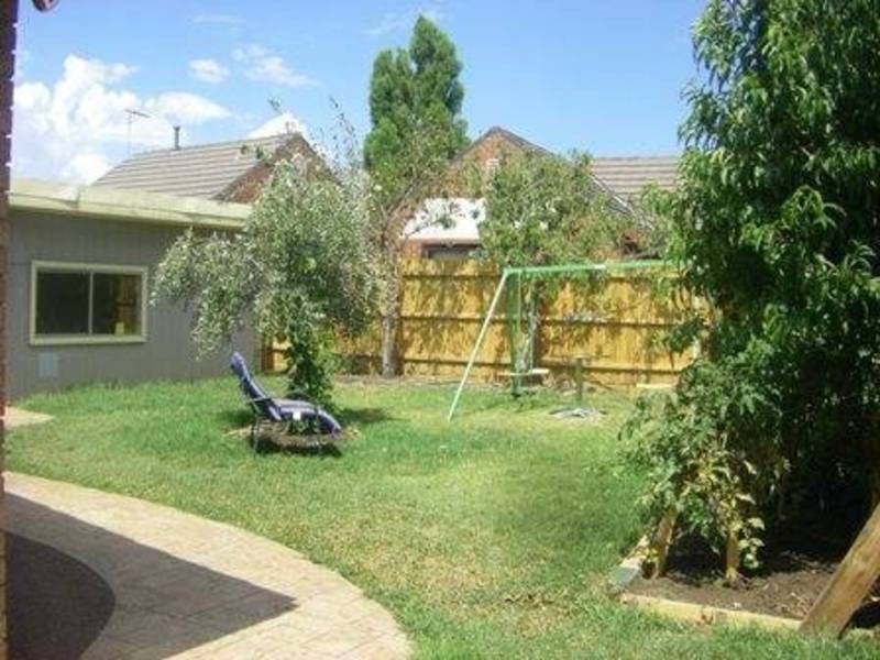 99 Ashleigh Crescent, Meadow Heights VIC 3048