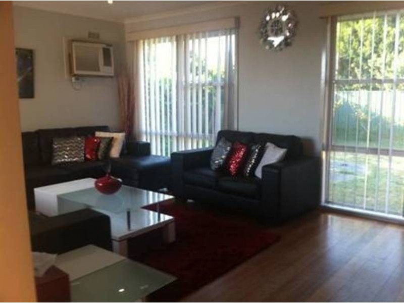 7 Moyne Cresent, Coolaroo VIC 3048