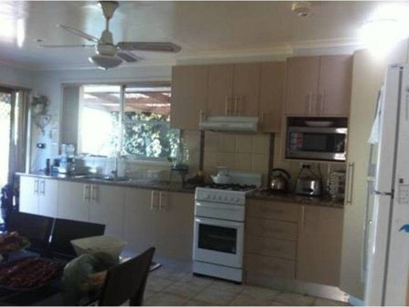 7 Moyne Cresent, Coolaroo VIC 3048