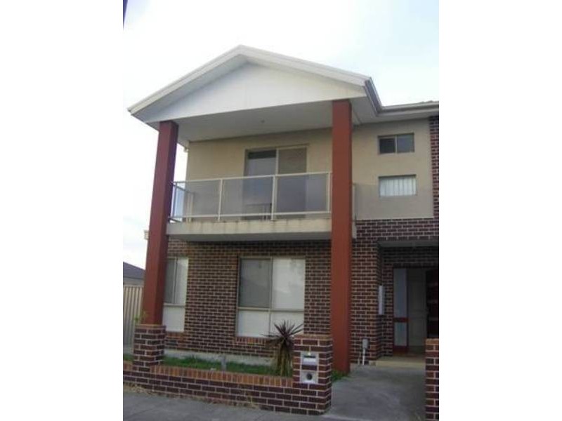 24 Brookvale Court, Roxburgh Park VIC 3064