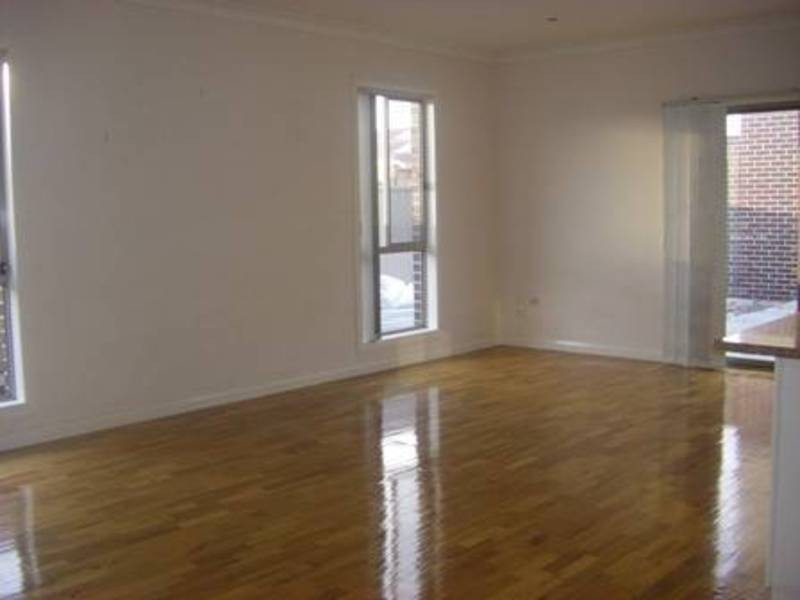 24 Brookvale Court, Roxburgh Park VIC 3064