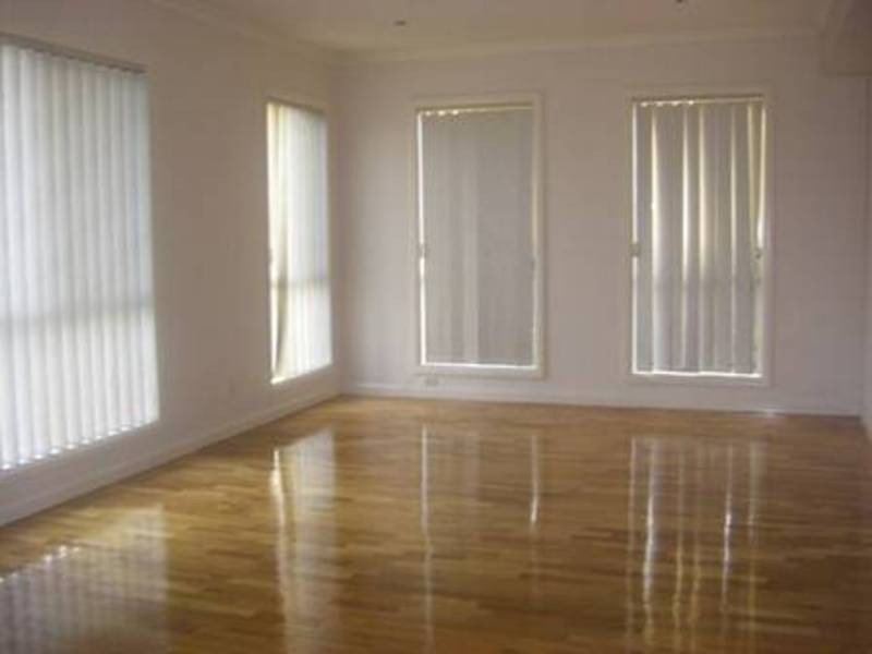 24 Brookvale Court, Roxburgh Park VIC 3064