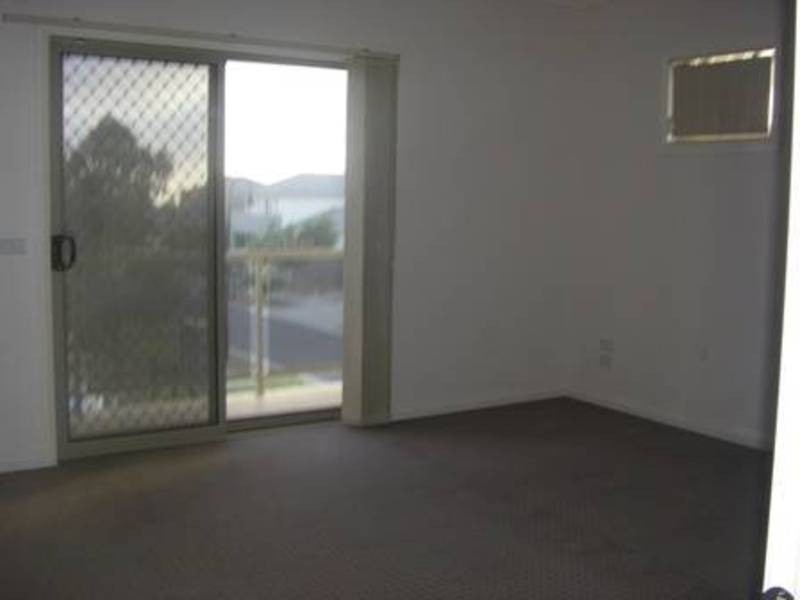 24 Brookvale Court, Roxburgh Park VIC 3064