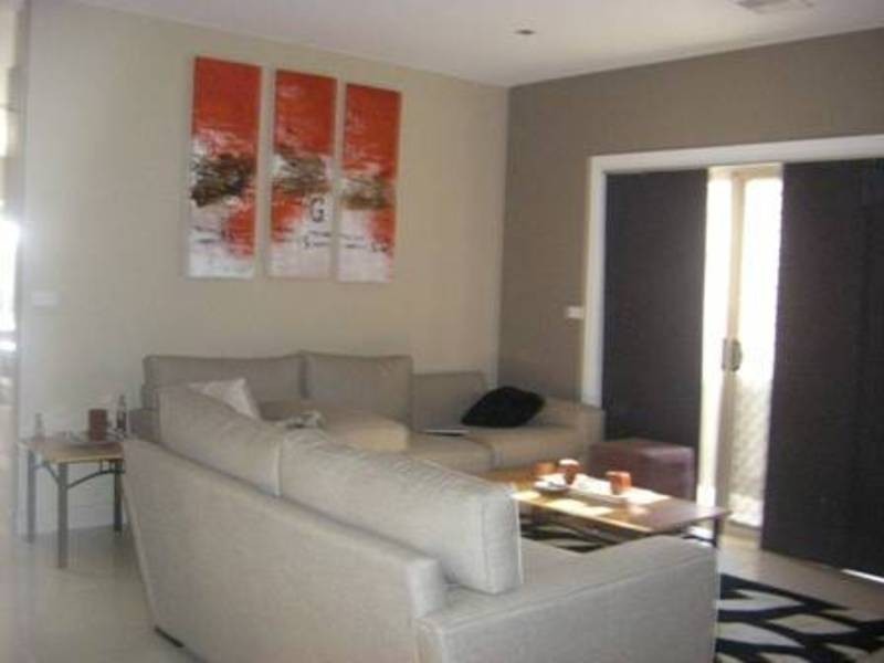 32 Beechworth Avenue, Greenvale VIC 3059