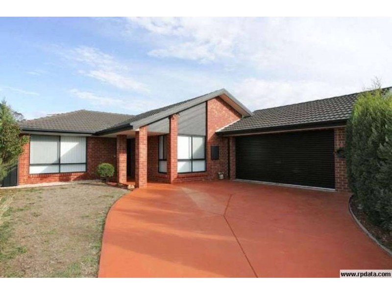13 Creswick Court, Roxburgh Park VIC 3064