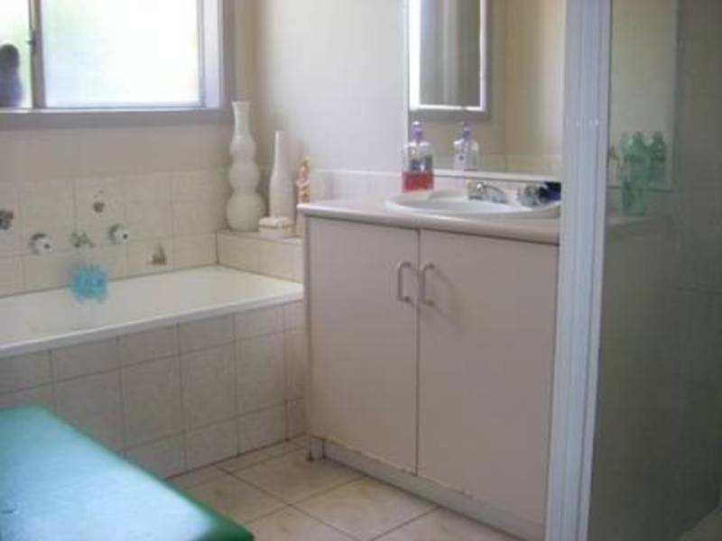 54 Eucalyptus Place, Meadow Heights VIC 3048