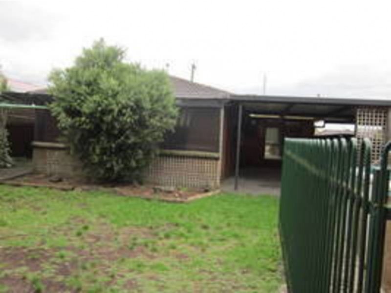 7 Magpie Court, Meadow Heights VIC 3048