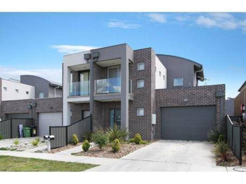 50 Coronet Avenue, Roxburgh Park VIC 3064