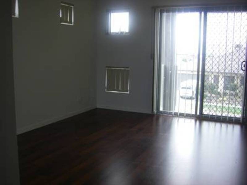 50 Coronet Avenue, Roxburgh Park VIC 3064